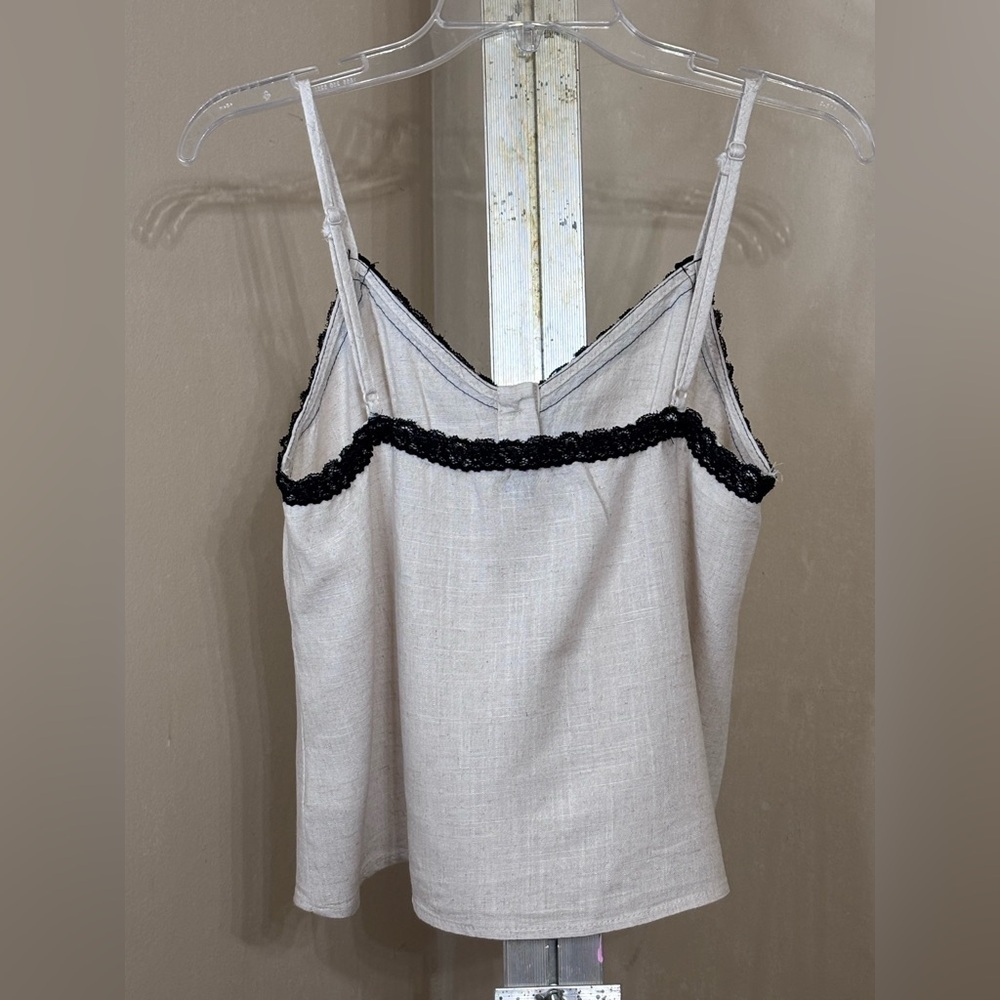 SHEIN Women's Beige Linen Blend w/ Black Lace Trim Top Sz Medium - Picture 4 of 5
